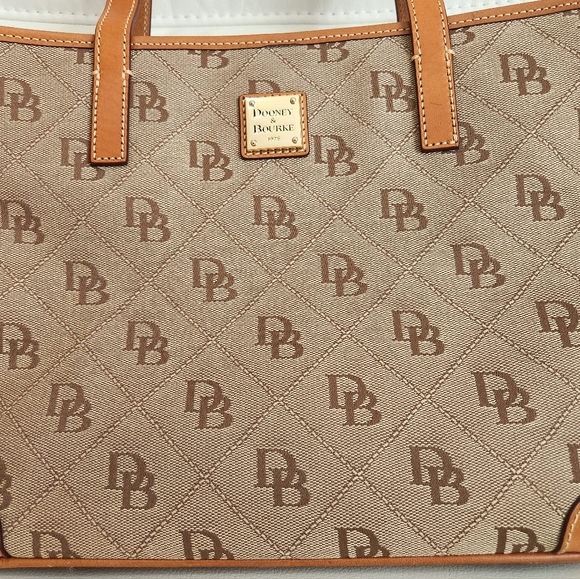 DOONEY & BOURKE TOTE BAG - Picture 3 of 9